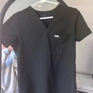 Women’s XS FIGS SCRUB TOP